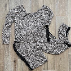 Victoria secret Leopard Print Women's Sleepwear Set